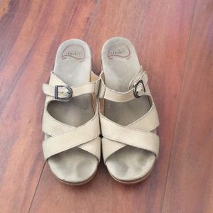 Dansko sandals size 38